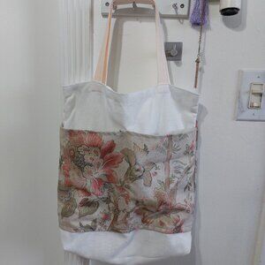 Handmade DIY Tote Bag Lots of Front Pockets 2 Inside Pockets Mixed Floral White